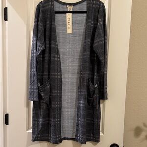 Yelete Gray Plaid Women's Long Cardigan